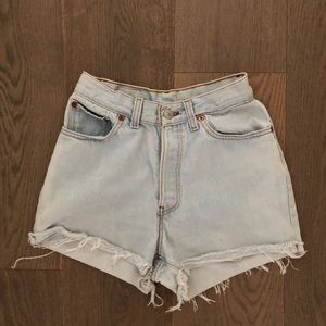 Vintage Levi’s High-Waisted Shorts